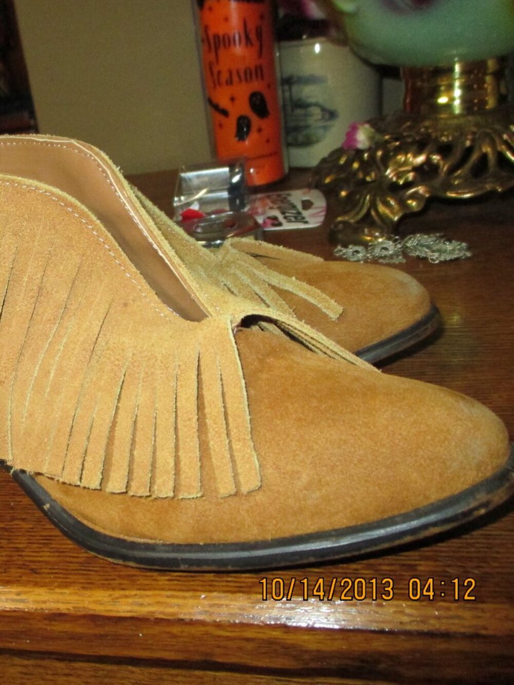 maurices suede leather bootie brown EUC fringed boho look sz 6 slip on